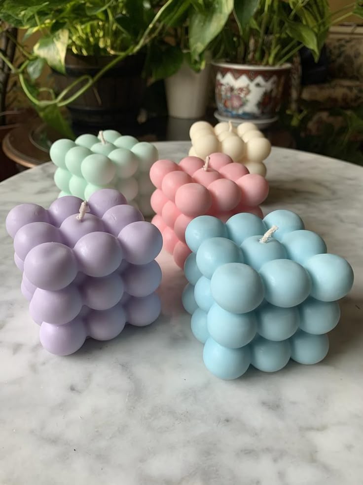 Bubbel kubus kaars